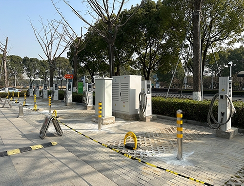新站來啦，蘇州月亮灣國際中心充電站