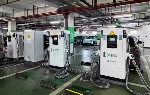 新站來啦，南京仁恒里·新天地充電站